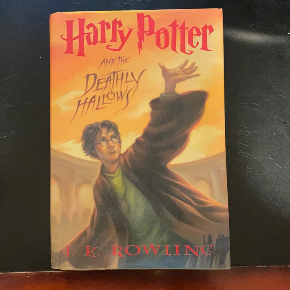 Harry Potter And the Deadly Hallow book